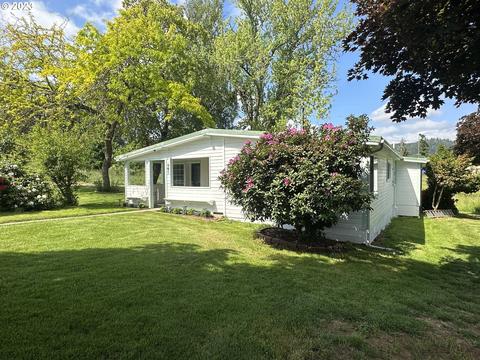 501 Elm St, Yoncalla, OR 97499