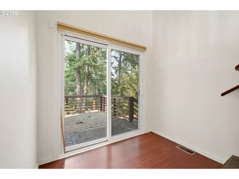 Entry Way - 3067 Whitbeck Blvd, Eugene, OR 97405 photo 1 of 2
