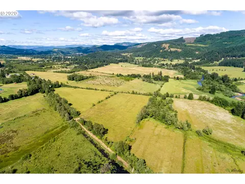 Hill Rd, Springfield, OR 97478