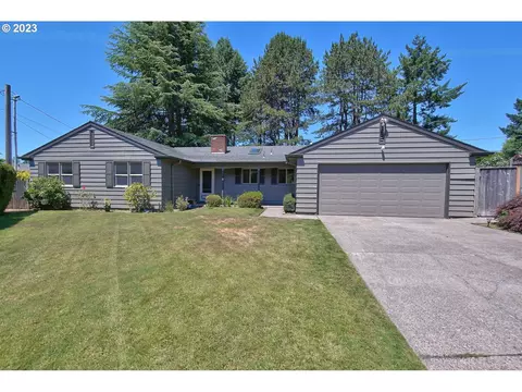 8905 SW Homewood St, Portland, OR 97225