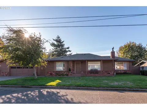 2475 N 19th St, Coos Bay, OR 97420