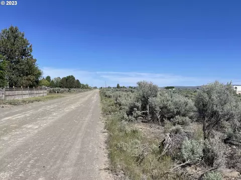 Pinion Ln, Christmas Valley, OR 97641