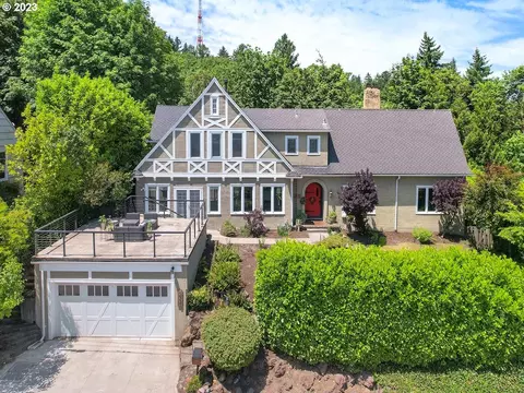 5225 SW Menefee Dr, Portland, OR 97239