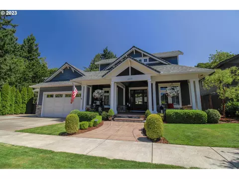 2215 Wildwood St, Eugene, OR 97401