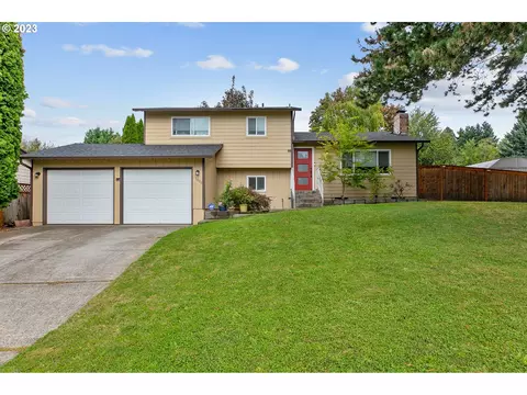 1802 NW 105th St, Vancouver, WA 98685