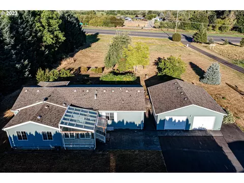 56197 Columbia River Hwy, Warren, OR 97053