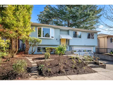 2630 SE 73rd Ave, Portland, OR 97206