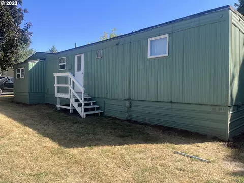 5055 NElliott Cir #83, Corvallis, OR 97330