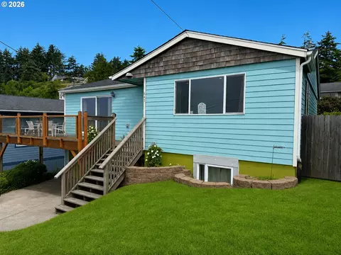 645 SE 4th St, Newport, OR 97365