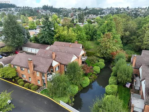 11992 SW Royalty Ct #5, Portland, OR 97224