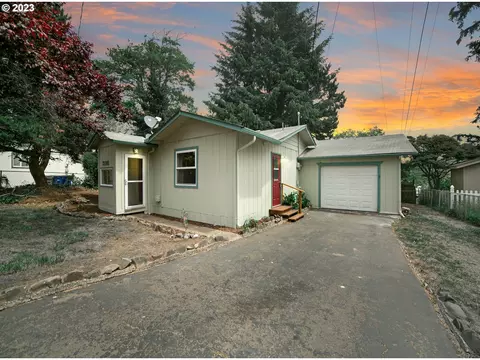 3128 NW Port Dr, Lincoln City, OR 97367