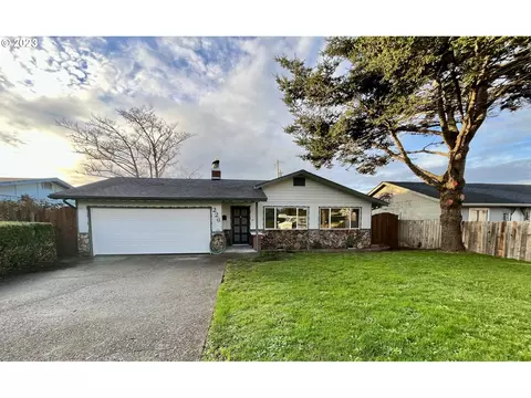 226 S Wall St, Coos Bay, OR 97420