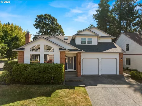 2590 NE Anna Ave, Hillsboro, OR 97124