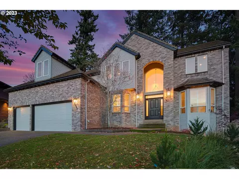 1950 Taylor Ct, West Linn, OR 97068