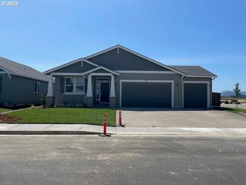 1447 Gladiola Dr #183, Junction City, OR 97448