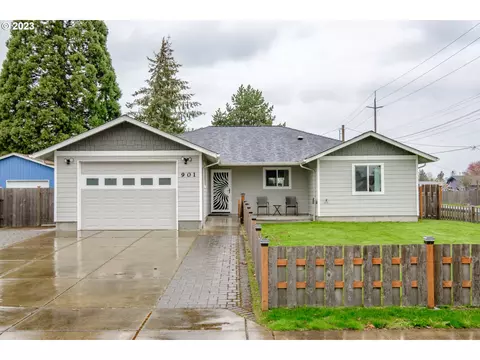 901 W Vine St, Lebanon, OR 97355