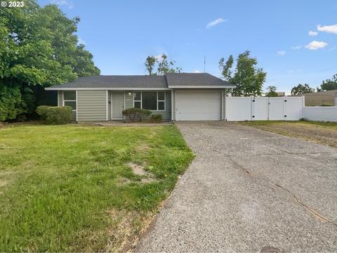 9804 SE Caruthers St, Portland, OR 97216