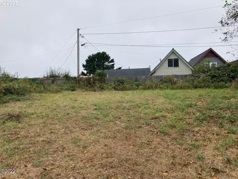 35 SE Williams Ave, Depoe Bay, OR 97341