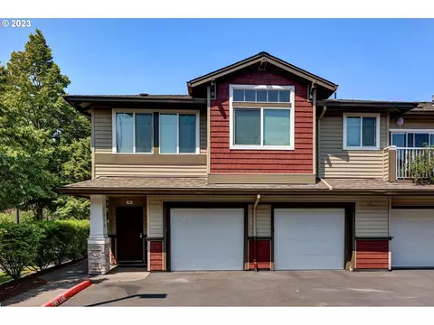 1810 NE 101st Ave #201, Beaverton, OR 97006