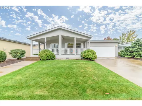 3220 Crescent Ave #42, Eugene, OR 97408