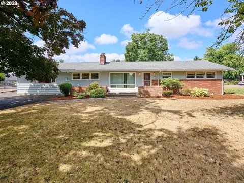 2523 N Boones Ferry Rd, Woodburn, OR 97071
