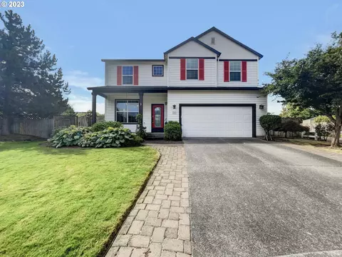 2510 Broadmoor Pl, Woodburn, OR 97071