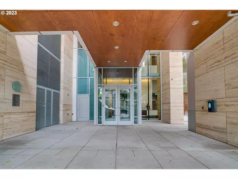 1001 NW Lovejoy St #608, Portland, OR 97209