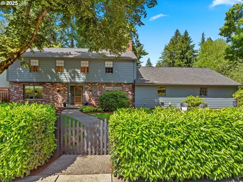 1209 Lake Garden Ct, Lake Oswego, OR 97034