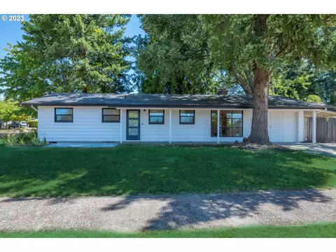 9710 SW Inglewood Pl, Portland, OR 97225