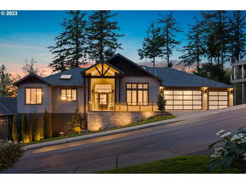 10335 SE Quailridge Dr, Happy Valley, OR 97086