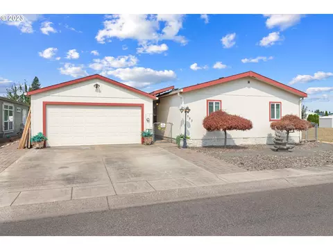 1593 Granite St, Woodburn, OR 97071