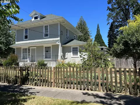 2303 15th Ave, Forest Grove, OR 97116
