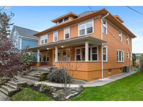 2134 SE Main St, Portland, OR 97214