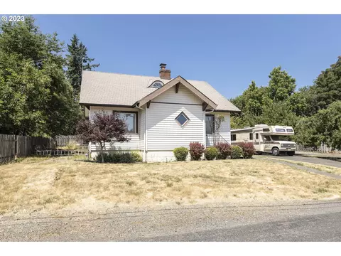 2131 SE Torbank Rd, Milwaukie, OR 97222