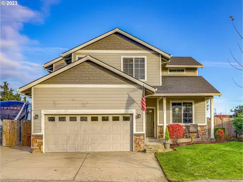 381 SE Baker Ave, Gresham, OR 97080
