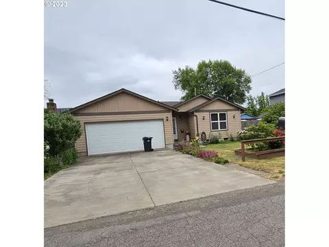 1353 S St, Springfield, OR 97477