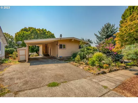 4148 SE Ogden St, Portland, OR 97202