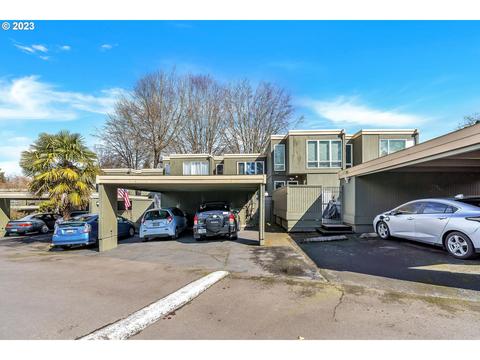 1674 NW Midlake Ln, Beaverton, OR 97006