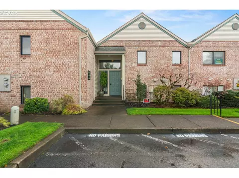 16398 SW 130th Ter #85, Portland, OR 97224