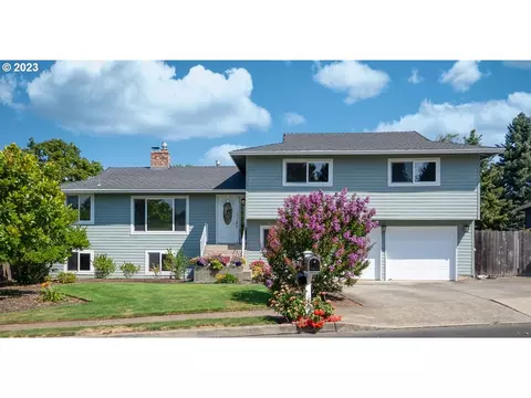 2155 SW 24th St, Gresham, OR 97080