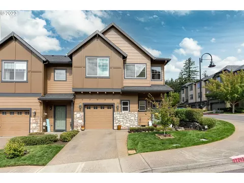 11293 SE Falco St, Happy Valley, OR 97086