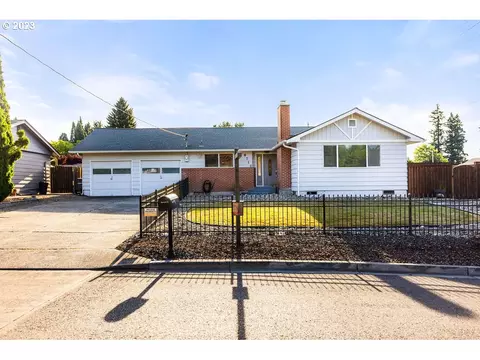 8714 NE 27th Ave, Vancouver, WA 98665
