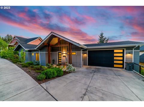 2780 Pinerock Dr, Eugene, OR 97403