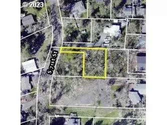 S 71st St, Springfield, OR 97478