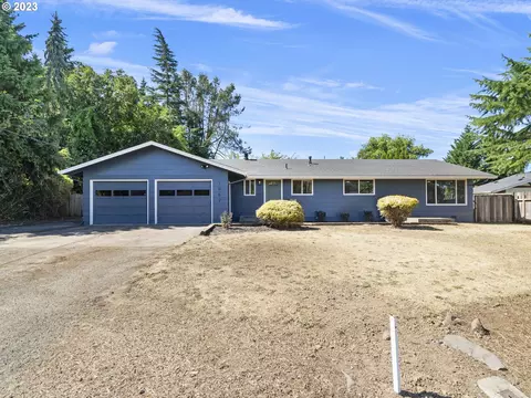 1062 Wilson St, Woodburn, OR 97071
