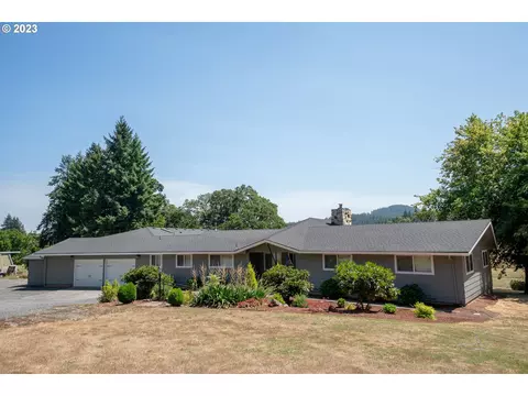 84387 Gaupp Ln, Pleasant Hill, OR 97455