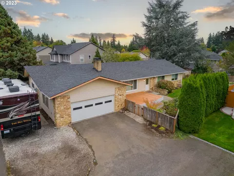 14718 NW 6th Ave, Vancouver, WA 98685