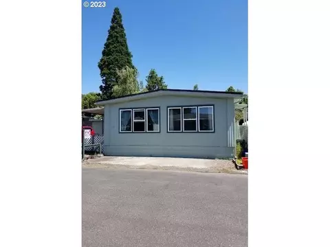 4424 SE Roethe Rd #23, Milwaukie, OR 97267
