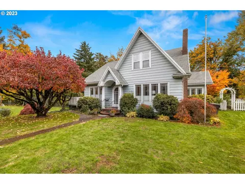 5395 Grove St, West Linn, OR 97068