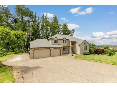 16023 Trail Dr, Oregon City, OR 97045